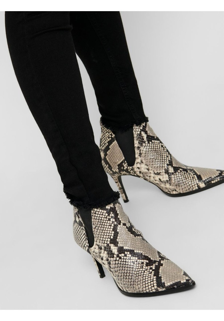 ONLBLUSH JEANS MW SK REA2343