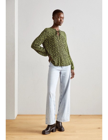 BYJOSA V-NECK BLOUSE S/S